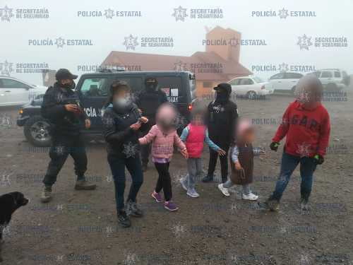 Localizan a cuatro extraviadas en el Nevado de Toluca; una mujer y tres niñas de 8, 7 y 5 años de edad